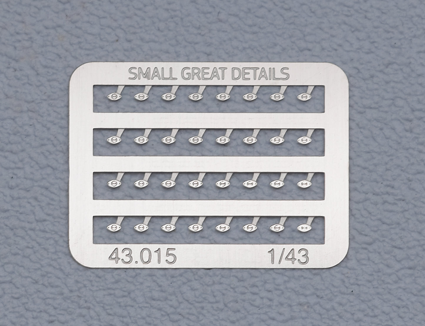 Dzus Fasteners 0.9 (1/43)