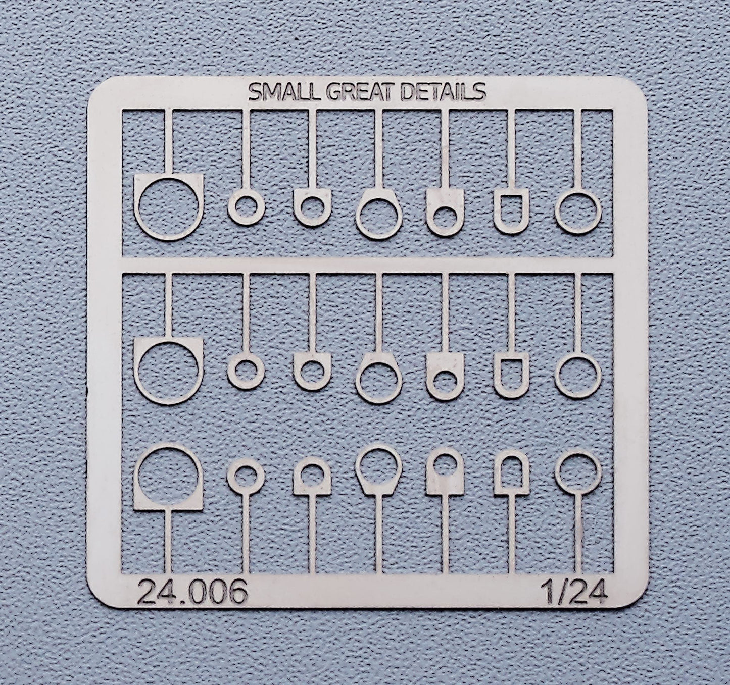 Towing Hooks (1/24)